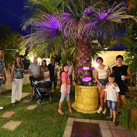 Studiosthomai Apartment *