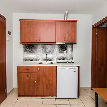 Studiosthomai Apartment *